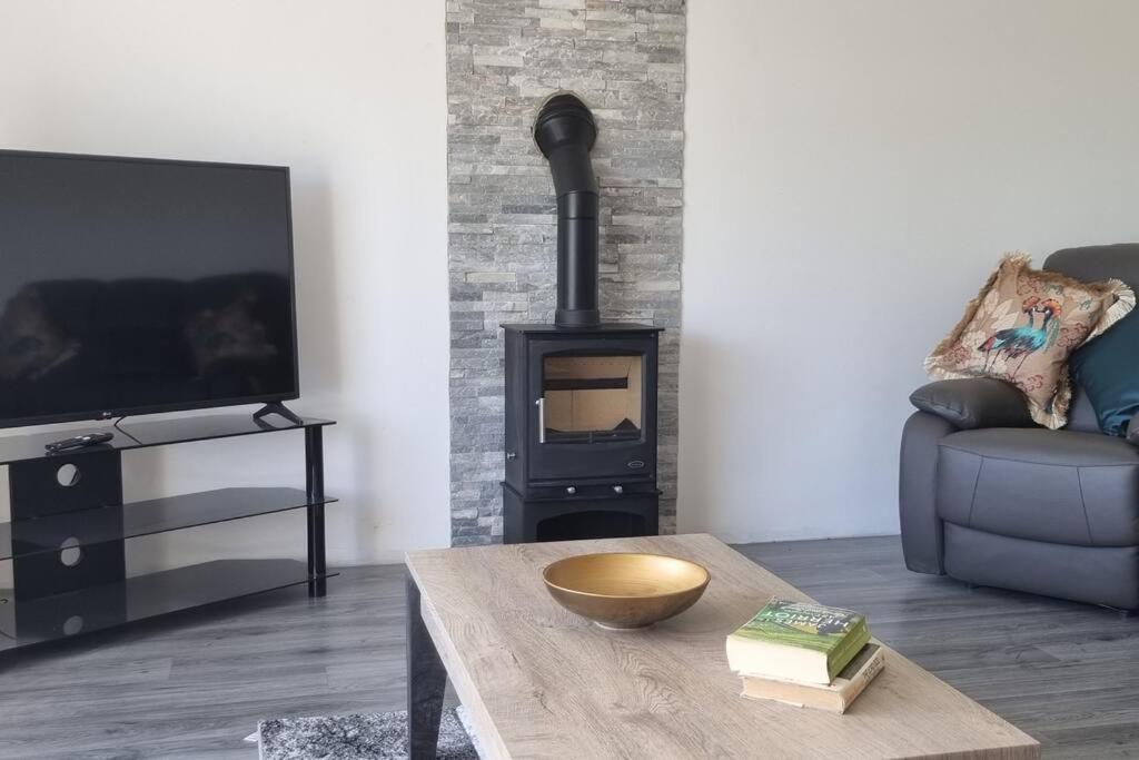 Grace'S Place With Hot Tub & Games Room Carrickfergus Eksteriør bilde